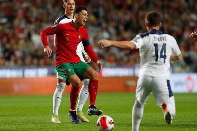 Cristiano Ronaldo Semprot Pemain Serbia dengan Kata-kata Tajam Usai Portugal Kalah