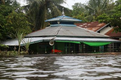 Banjir Tenggelamkan Pemukiman di Sintang, Ini Foto-fotonya