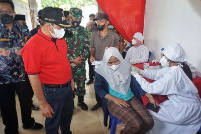 Tak Mau Terlena PPKM Turun Level, Pemkab Semarang Targetkan 60 Ribu Warga Vaksinasi Kedua