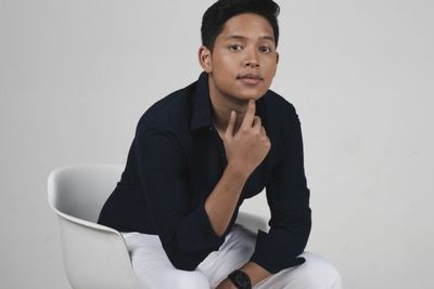 Garap Single Sayup Menjauh , Adikara Fardy Terinspirasi Rekaman Ala Frank Sinatra 