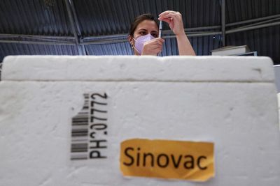 Malaysia Akhirnya Gunakan Vaksin Sinovac