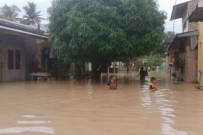 Sungai Sei Padang Meluap, Ratusan Rumah Warga di Tebingtinggi Terendam Banjir