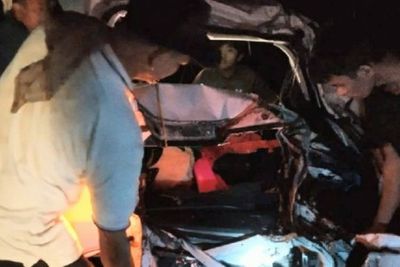Longsor di Tikungan Tirtanadi kembali Terjadi, Satu Mobil Ringsek Tertimpa Batuan