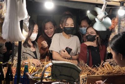 4 Fakta UMP DIY Rp1,8 Juta: Pisang Goreng Rp2.000 Per Biji, Nasi Kucing Takaran 3-4 Sendok