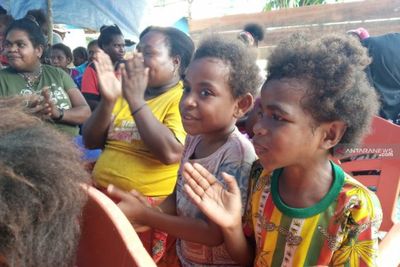 3 Fakta UMP Papua Barat Rp3,2 Juta, Harga BBM & Air Mahal, BBM Sempat Rp50 Ribu Per Liter