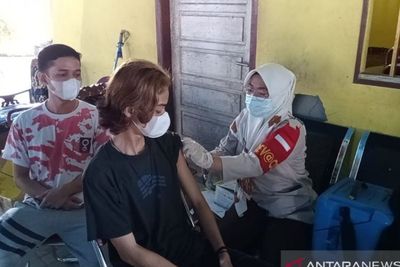 Tak Ikuti Vaksinasi, Warga di Mukomuko Tidak Bisa Terima Bansos