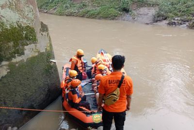 Berenang Hingga Tak Bisa Melawan Arus Sungai Belawan, Bocah 10 Tahun Hanyut