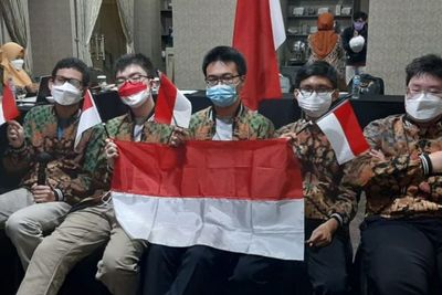 Keren! Tim Indonesia ini Raih Lima Medali di Olimpiade Astronomi dan Astrofisika