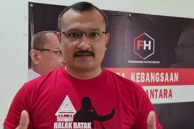 Anies Disebut Lebih Baik dari Jokowi, Ferdinand: Kehebatan Dinilai dari Kinerjanya
