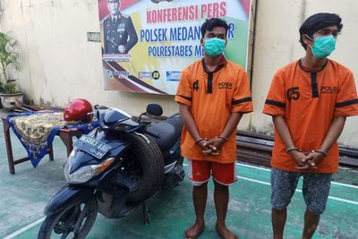 Terdesak Biaya Kehidupan, Dua Lelaki di Medan Mencuri Ban Serep Hingga Diringkus Polisi