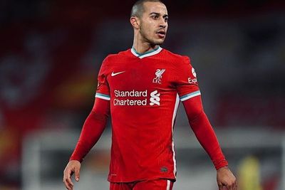 Betah di Liverpool, Thiago Tak Mau Kembali ke Barcelona