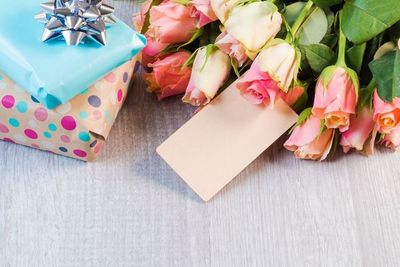 Besok Hari Guru, Berikut 10 Ide Kado Berkesan untuk Persembahan pada Guru
