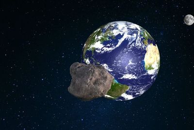 4 Asteroid Akan Melintas Dekat Bumi Hari Ini, Salah Satunya Ada yang Sebesar Lapangan Bola
