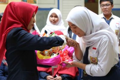 Peringati Hari Guru, Berikut 6 Ide Kegiatan di Hari Guru Nasional 2021 yang Bermanfaat