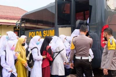 Percepat Herd Immunity, Polres Tanjungbalai Antar Jemput Pelajar untuk Vaksinasi