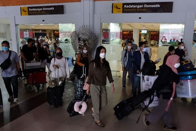 Cegah Importasi Omicorn, Pemerintah Indonesia Larang Kunjungan 11 Negara