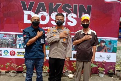 Kapolsek Medan Baru Monitoring Pelaksanaan Vaksinasi Dosis Tahap 2