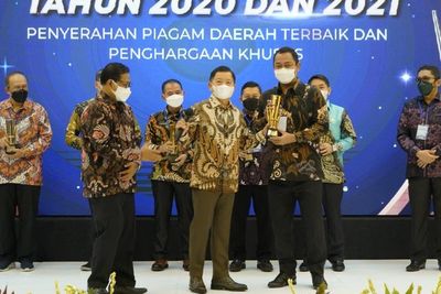 Kepala Bappenas RI Sebut Hendi Layak Dapat Lifetime Achievement