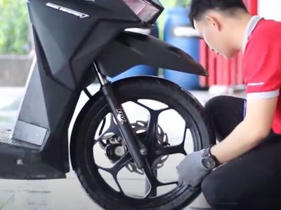Stang Motor Terasa Berat Saat Digunakan, Pertanda Apa? 