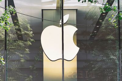 Headset AR VR Buatan Apple Bakal Diumumkan Tahun 2022, Tapi Tak Langsung Dijual!