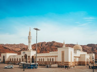 Arab Saudi Pecahkan Rekor Pariwisata, Dikunjungi 100 Juta Wisatawan di 2023