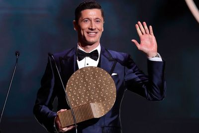Gagal Rebut Trofi Ballon d Or 2021, Lewandowski Ucapkan Selamat ke Messi
