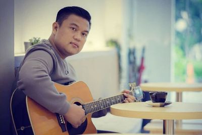 Posan Tobing Gugat Warner Music Soal Royalti Lagu Sayang , Gerah Dianggap Penganggu