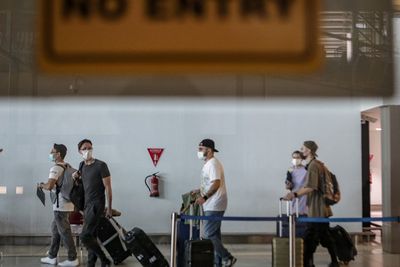 Cegah Varian Omicron, Pendatang dari Negara Ini akan Dicegat di Pintu Masuk Bandara