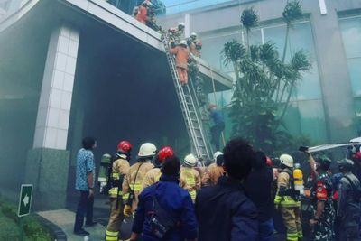 Korban Tewas Kebakaran di Gedung Cyber Bertambah Jadi 2 Orang
