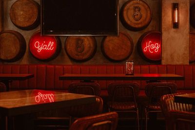Pemilik Pub Ini Mengamuk dan Balas Komentar pada TripAdvisor, Ini Alasan Dibaliknya