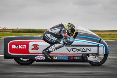 Max Biaggi Kembali Pecahkan Rekor Kecepatan Motor Listrik, Melaju Hingga 455 Km Jam