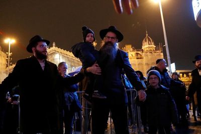 Perayaan Hanukkah di Seluruh Dunia, Berikut Foto-fotonya
