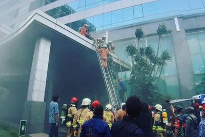 Polisi Selidiki Penyebab Kebakaran Gedung Cyber