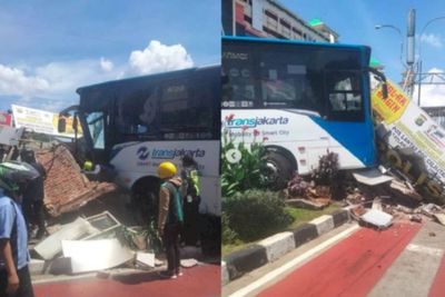 Imbas Insiden Tabrak Pos Polisi di PGC, Sopir TransJakarta Diberhentikan Sementara