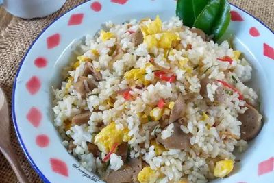 Nikmatnya Nasi Goreng Daun Jeruk untuk Sarapan Hari Ini, Cobain Yuk