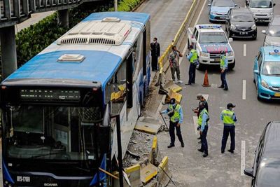 Terjadi 5 Kecelakaan Armadanya dalam Kurun 40 Hari, Dirut TransJakarta Sampaikan Maaf