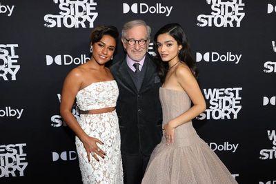 Steven Spielberg Tangani West Side Story, Akan Jadi Seperti Apa Ya?