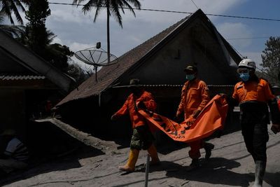 Polri Minta Keluarga Hilang Akibat Erupsi Semeru Segera Lapor ke Posko DVI