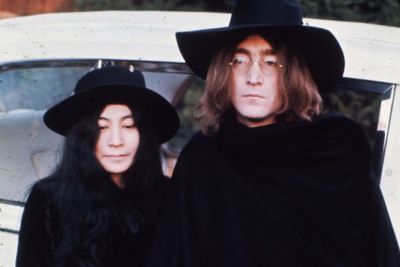 Konspirasi di Balik Kematian John Lennon: Dibunuh Penggemar atau CIA?