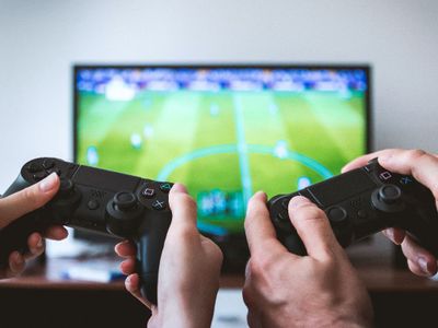 Asik Main Game, Remaja Ini Tidak Sadar Apartemennya Kebakaran