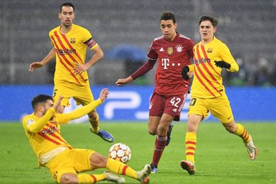 Angkat Koper dari UCL, Welcome to UEL, Barcelona!