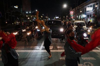 Penggalangan Dana Artsy Solidarity Semeru, Berikut Foto-fotonya