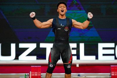 Lifter Rahmat Erwin Raih 2 Emas di Kejuaraan Dunia, Bendera Merah Putih Masih Tak Berkibar