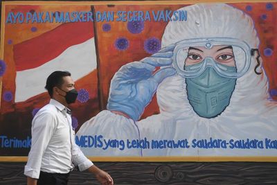 Penambahan Kasus Corona RI 11 Desember: Lebih Banyak yang Positif Dibanding yang Sembuh