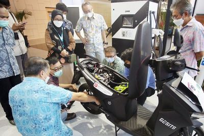DPR Dorong Pengembangan Fasilitas Pengolahan Baterai Kendaraan Listrik