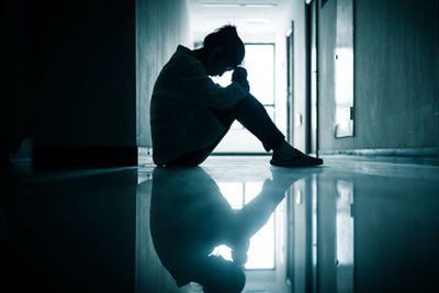 3 Cara Berdamai dengan Masa Lalu Agar Hidup Lebih Bahagia