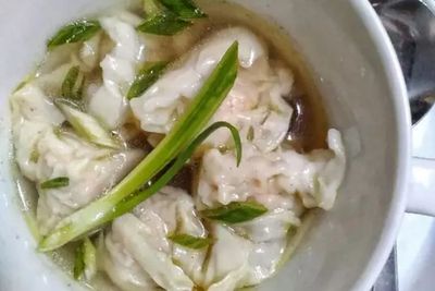 Begini Rasanya Sup Pangsit Ayam Yang Buat Ngiler, Coba Bikin Yuk