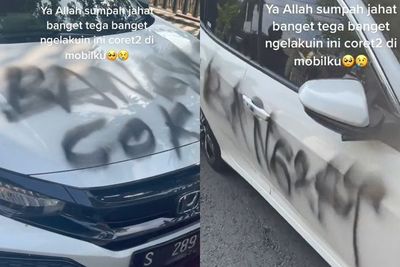 Astaga! Mobil Wanita Ini Dicoreti Kata-Kata Kotor oleh Oknum: Salahku Apa?