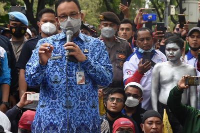 Resmi! Anies Naikan UMP DKI 2022 Jadi 5,1 Persen atau Rp225 Ribu