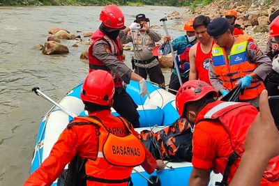 Mobil Travel Jatuh ke Jurang di Pakpak Bharat, Tim SAR Kembali Temukan Korban Ke-4